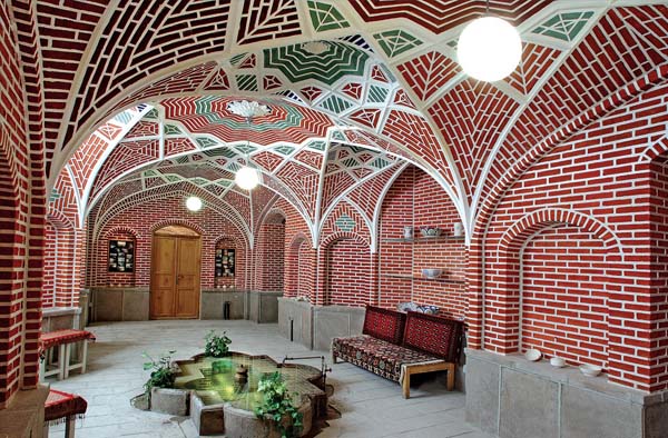 internal space Pottery Museum of Tabriz