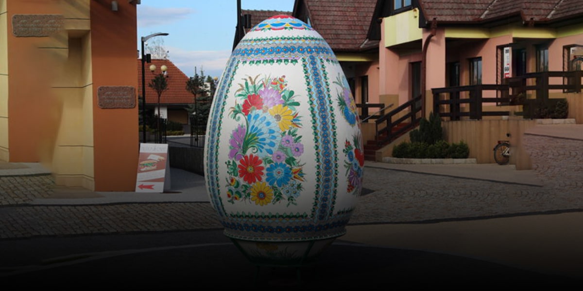 3. Different sizes of Nowruz eggs 2-min