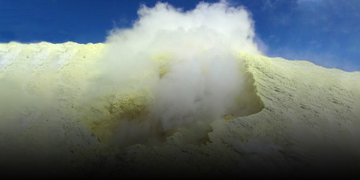 Overview of Volcanoes of Iran - Taftan-min